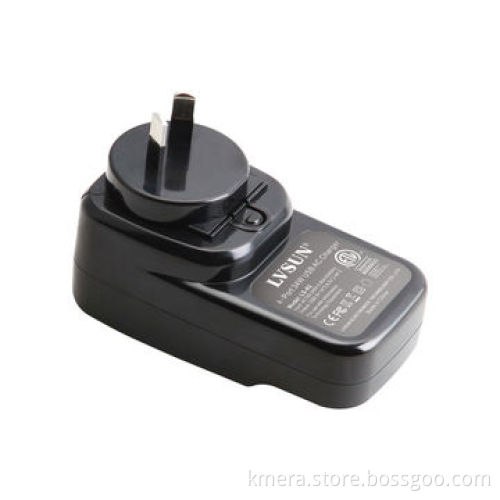 Portable Mobile Phone Charger w/4 Independent USB Ports/Fast charge 2 iPhone/2 iPad Simultaneously